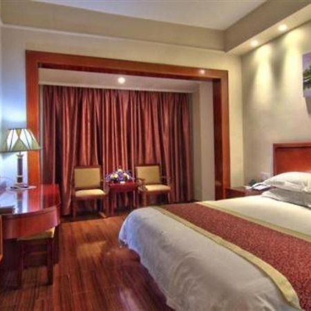 Greentree Inn Zhejiang Ningbo Railway Station Xingning Road Seagull Business Hotel Экстерьер фото